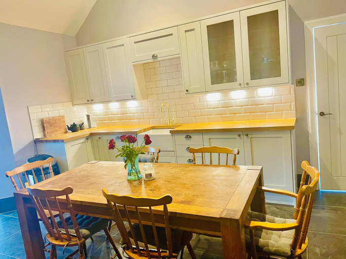 Others 5, Remus B&B, Fife