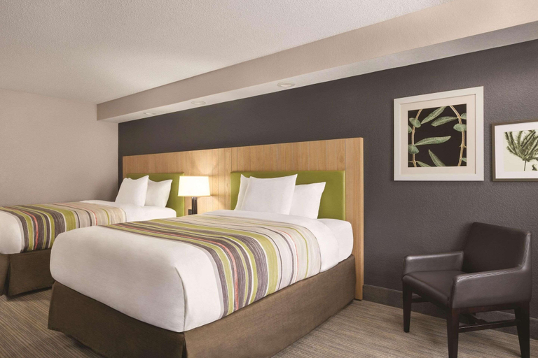Bedroom 3, Country Inn & Suites by Radisson, Pigeon Forge South, TN, Sevier