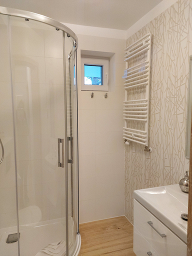 Bathroom 3, Apartamenty Willa Atena, Świnoujście