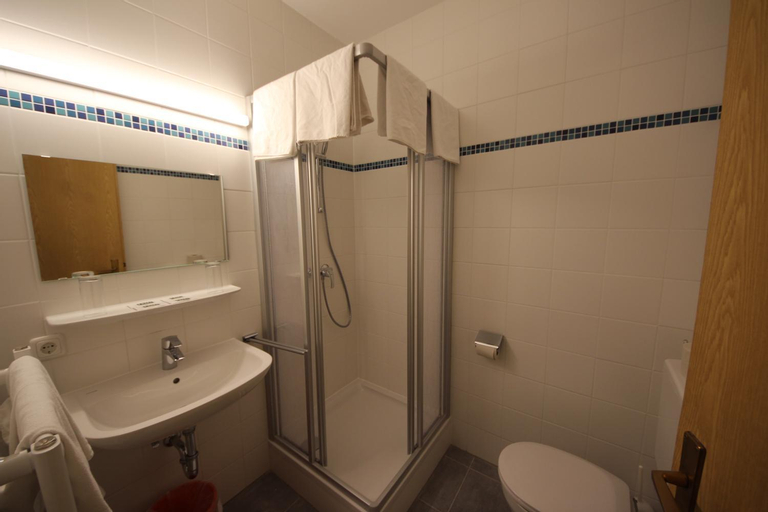 Bedroom 4, Hotel Kleinmunchen Garni, Linz