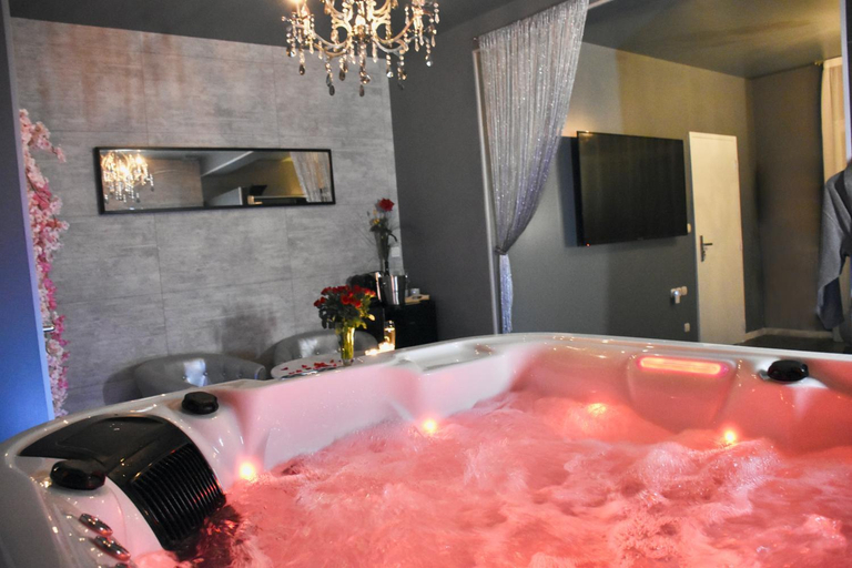 Others 5, Nuit privee avec Jacuzzi, Seine-et-Marne