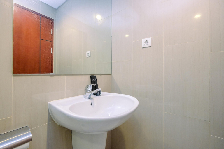 Bathroom 3, Brand New 2Br Apartment At The Kencana Residence, Jakarta Selatan