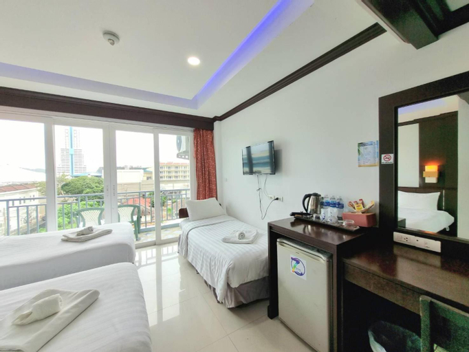 Bedroom 12
