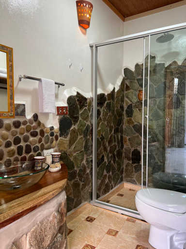 Bathroom, Stardome Spiritual Experience, Urubamba