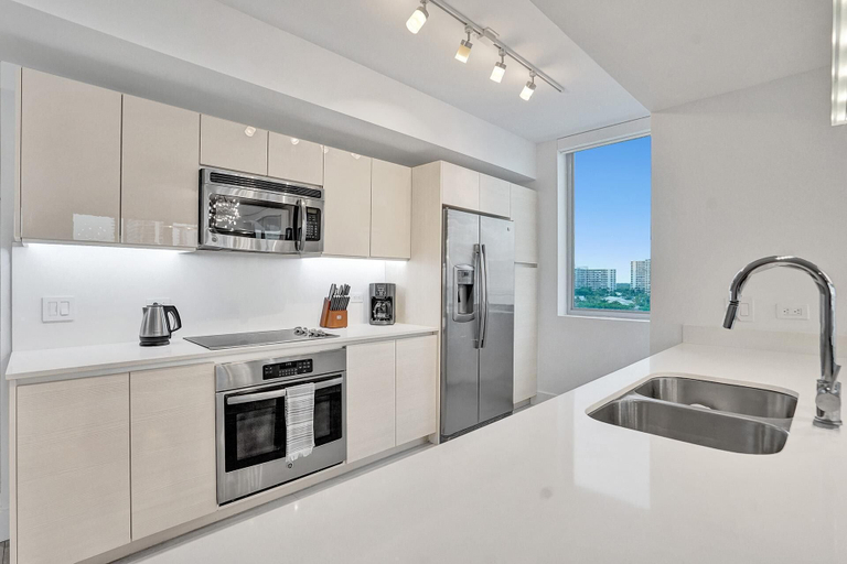 Others 5, LUXURY 3BD APARTMENT BEACHWALK, Broward