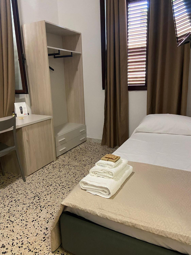 Bedroom 3, Laudato Sii B&B, Vibo Valentia