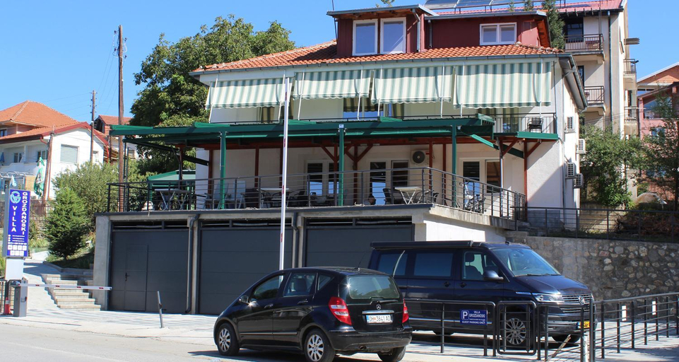 Others 4, Vila Grozdanoski