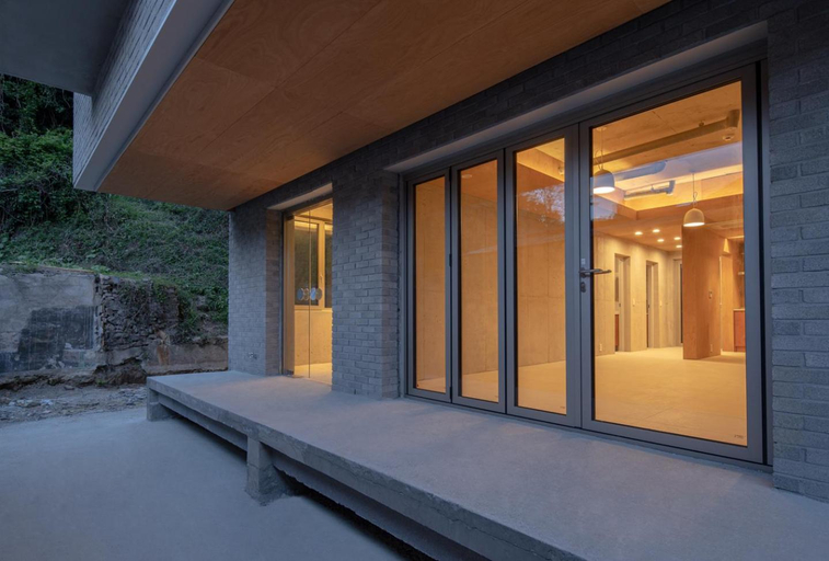 Others 5, Laon on 37, Tongyeong