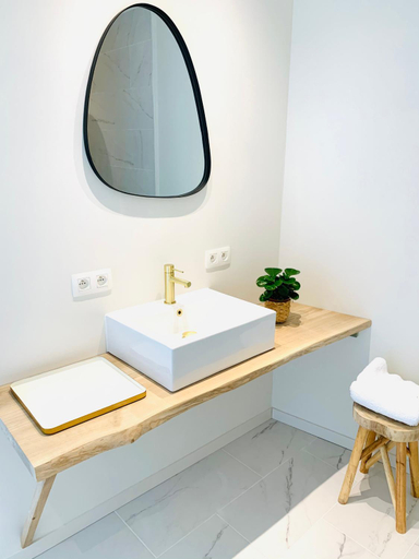 Bathroom, Rooms & Loft De Post, Oost-Vlaanderen