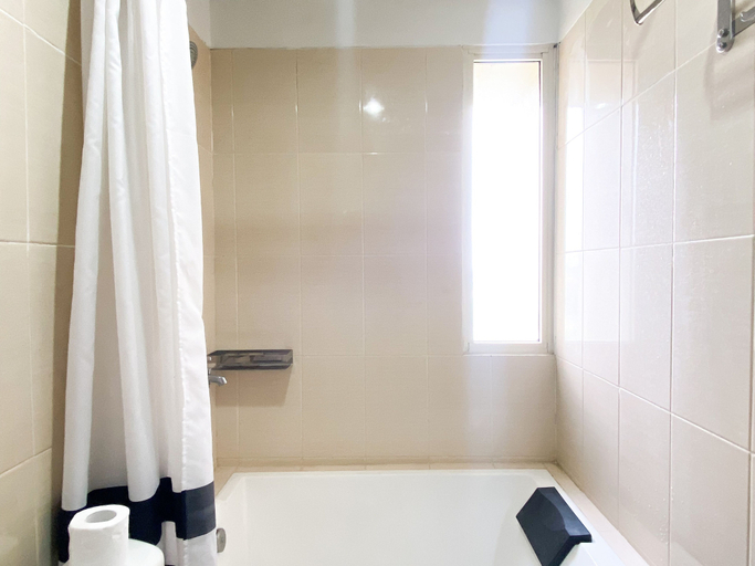 Bathroom 4, Best Deal And Comfortable 2Br Oasis Cikarang Apartment, Cikarang