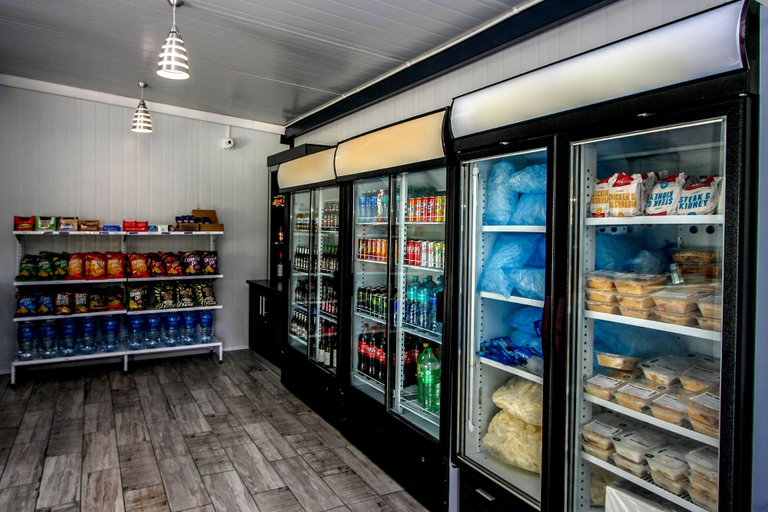 Food & Drinks 4, SleepOver Upington, Siyanda