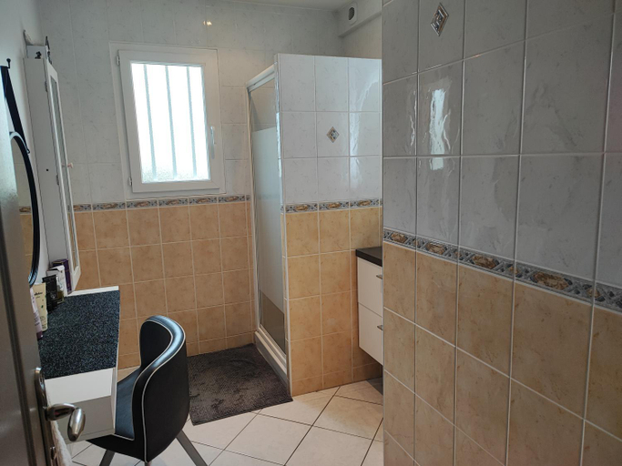 Others 4, Chambre a louer proche circuit, Sarthe
