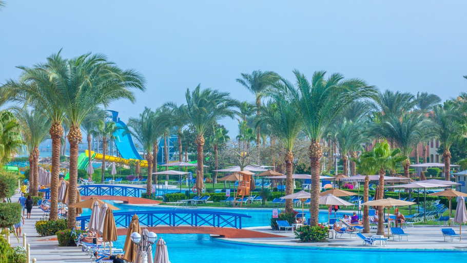 Sport & Beauty 2, Titanic Beach - Families and Couples only, Safaja