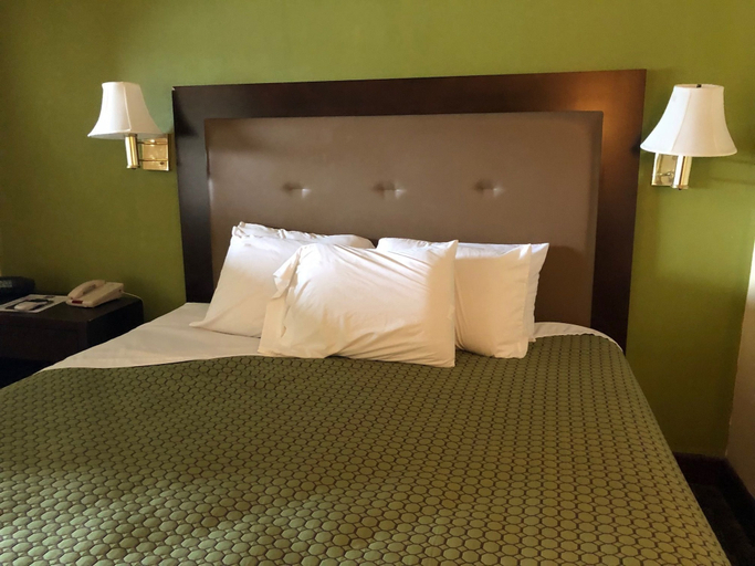 Bedroom 3, Econo Lodge Inn & Suites Warsaw, Duplin