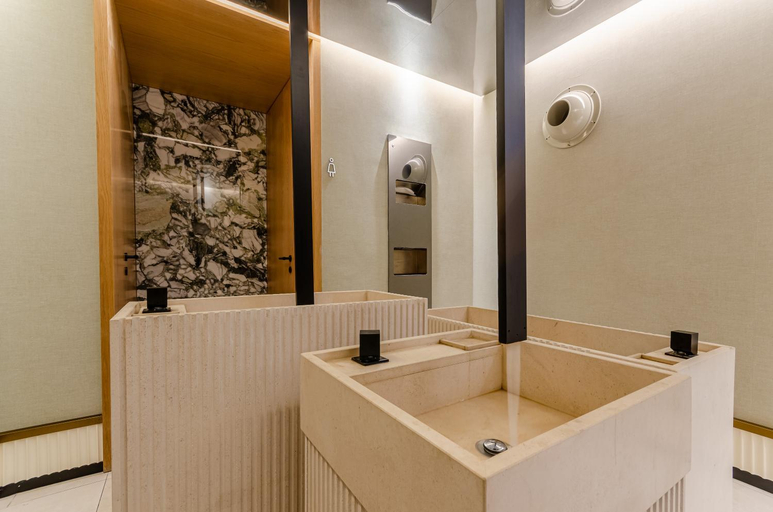 Bathroom 4, OMID Saldanha Hotel, Lisbon