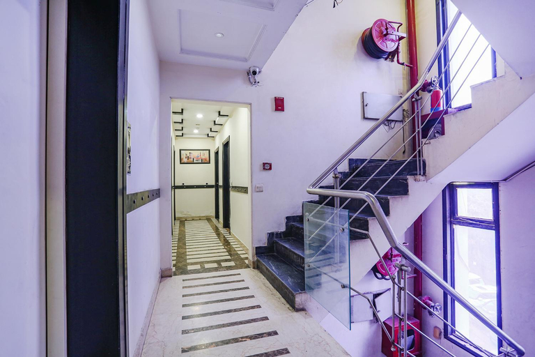 Public Area 3, Fabhotel Blue Moon Home Stay, Delhi