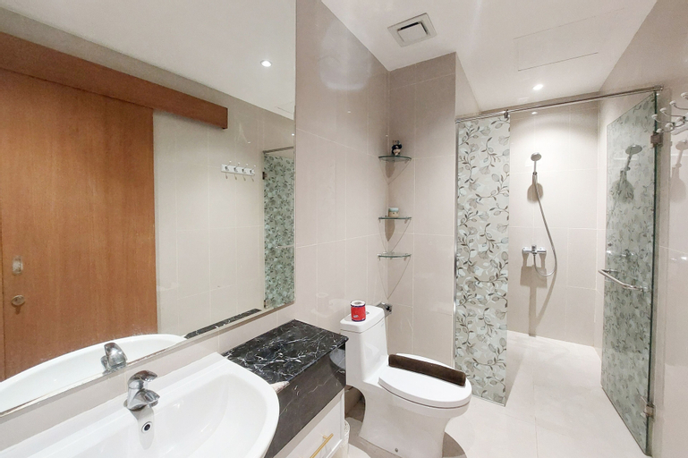 Bathroom 15