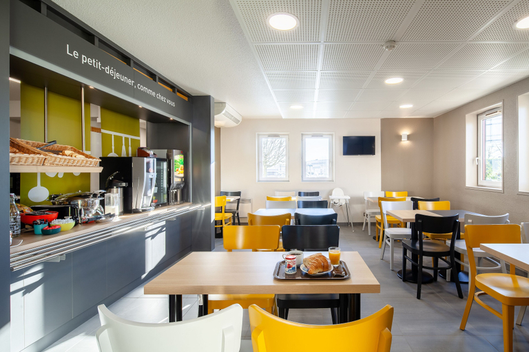 Food & Drinks 5, B&B HOTEL Maurepas, Yvelines