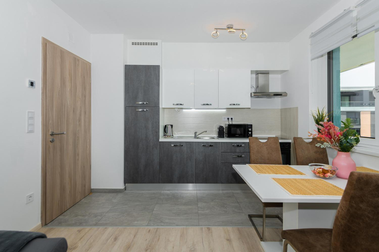 Others 5, WaterFront City Apartments by FirstHost, Budapesti