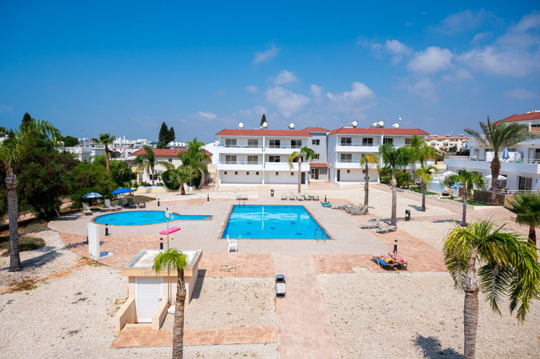 Exterior & Views, Narcissos Nissi Beach Apartment E9