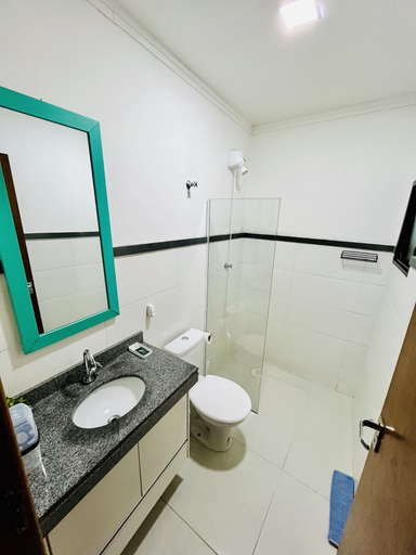 Bathroom 3, Hotel 34, Guarulhos