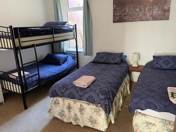 Bedroom 2, The Blue Moon, Blackpool