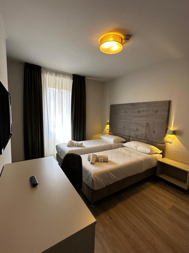 Bedroom 3, PFA Hotel Ginevra, Livorno