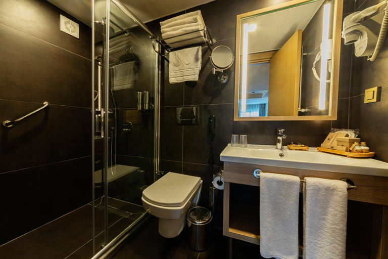 Bathroom 5, Csk The Halich Port Istanbul, Beyoğlu