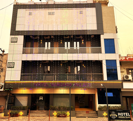 Exterior & Views, Hotel Vandana Palace, Surendranagar