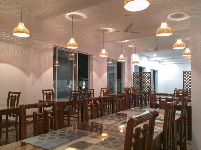 Food & Drinks 5, ARA Beach Resort, Weligama