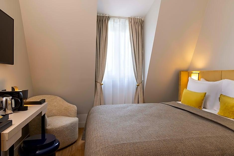 Bedroom 2, Hotel Du Roule, Hauts-de-Seine