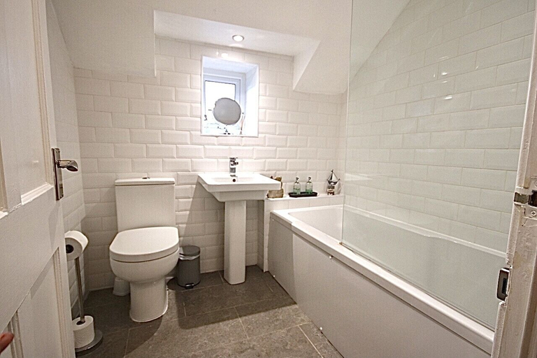 Bathroom 4, Kindly Light Cottage, Northumberland