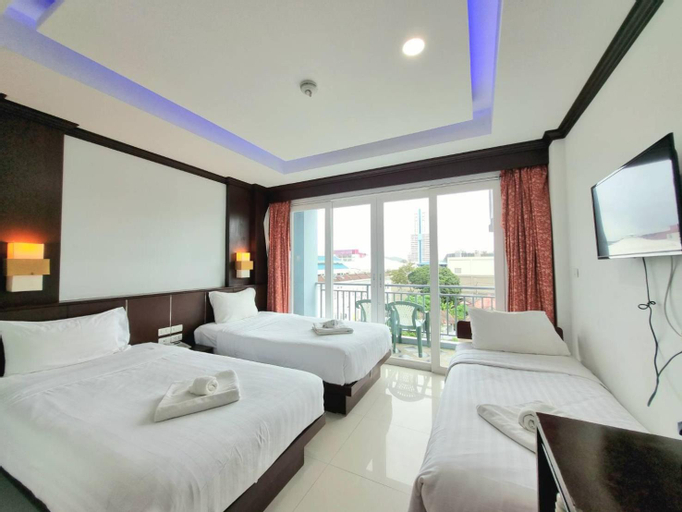 Bedroom 13