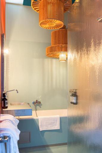 Bathroom 2, Hotel Piet Hein Eek, Eindhoven