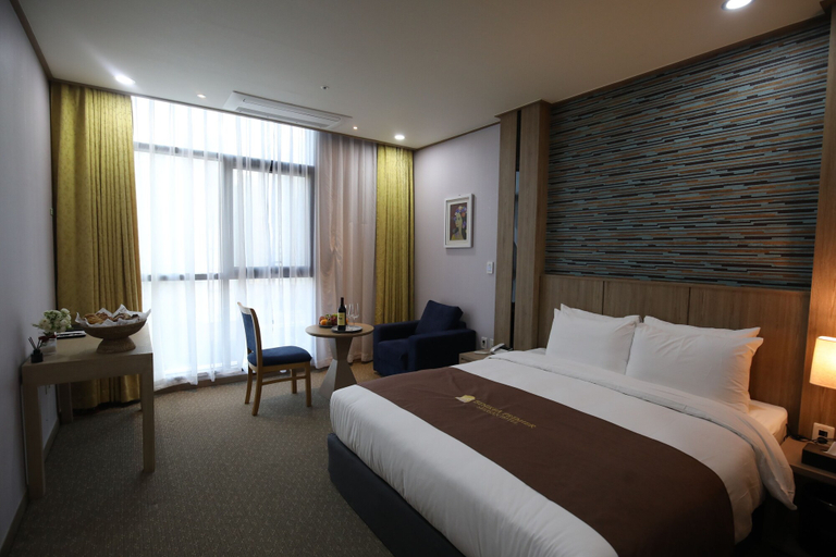 Bedroom 2, Benikea Hotel Seosan, Seosan