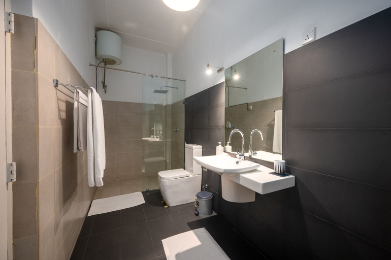 Bathroom 4, Ferncliff Bungalow, Nuwara Eliya