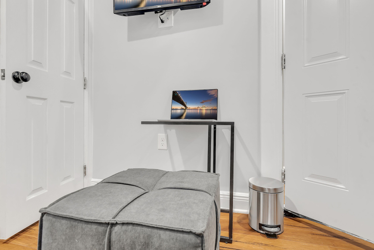 Others 4, Fairmount Oasis W Oxford St 1BR Haven, Philadelphia
