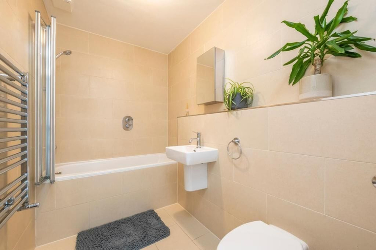Bathroom 2, Luxury Apartment London Eye Westminister, London