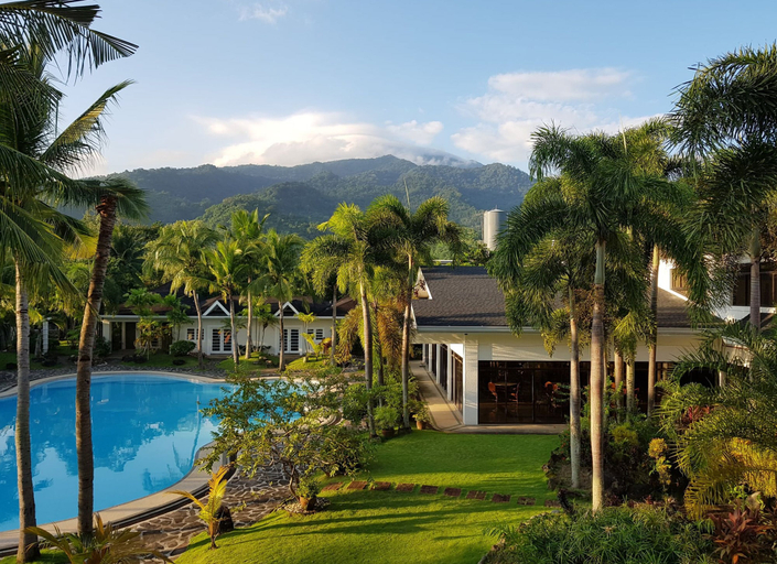 Exterior & Views 2, Chateau Bleu Resort, Los Baños