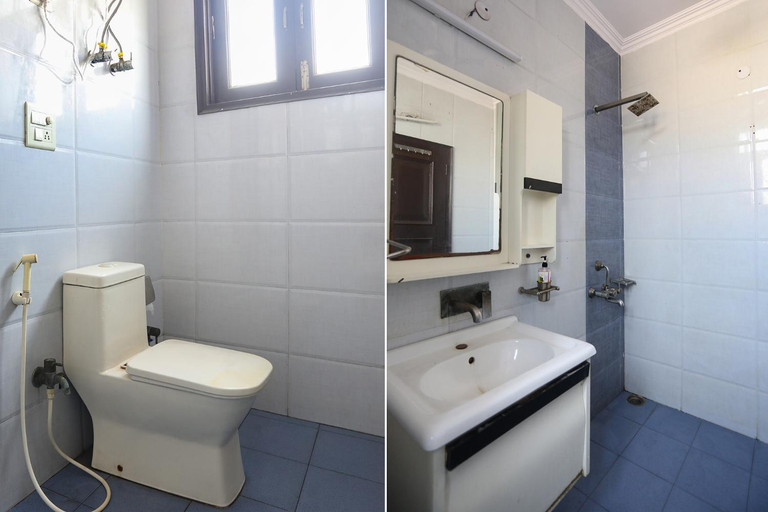 Bathroom 4, FabHotel HM Palace, Gautam Buddha Nagar