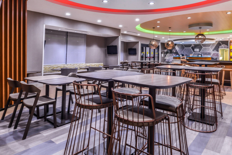 Food & Drinks 5, Springhill Suites by Marriott Temecula Wine Country, Riverside