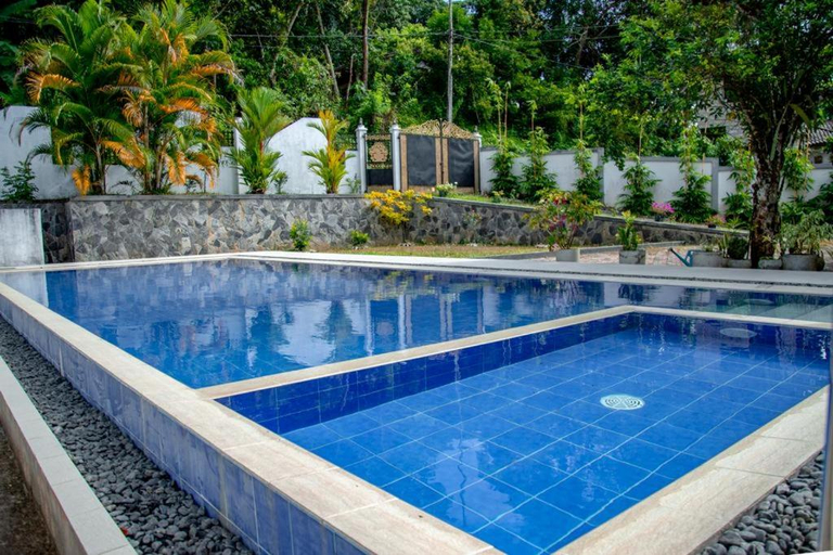 Sport & Beauty 2, Healand Holiday Bungalow & Restaurant, Kotapola