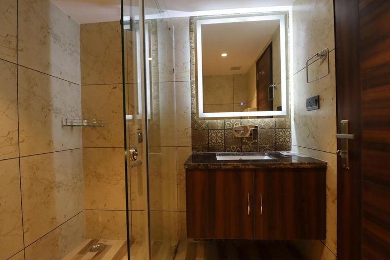 Bathroom 5, Mastiff Hotel Dhanbad, Dhanbad