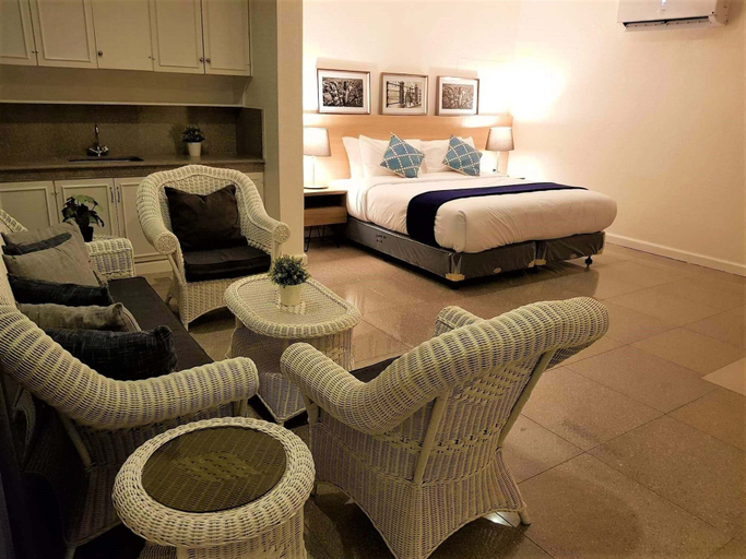 Bedroom 4, Chateau Bleu Resort, Los Baños