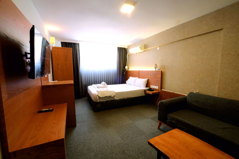 Bedroom 2, Varyant Hotel, Konak