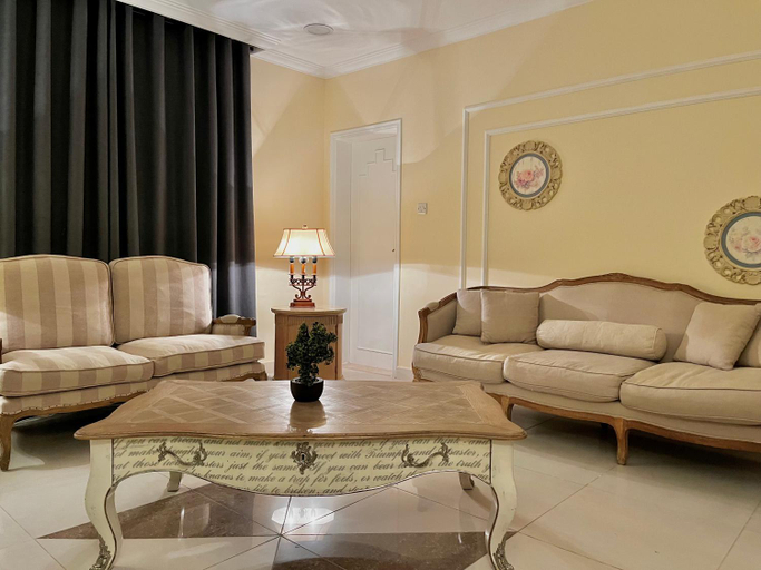 Others 3, Independent Spacious 3 Bedroom Villa, Dubai