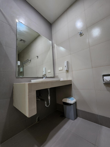 Bathroom 4, Benrose Hotel, Cagayan de Oro City