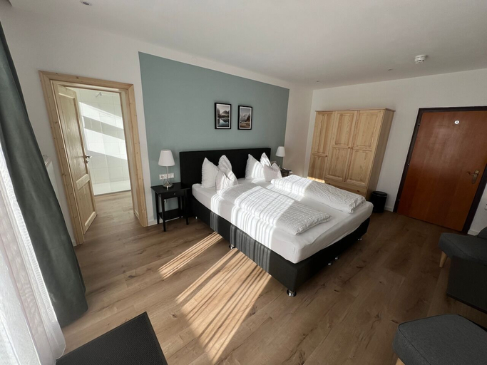 Bedroom 3, Hotel Berghof, Spittal an der Drau