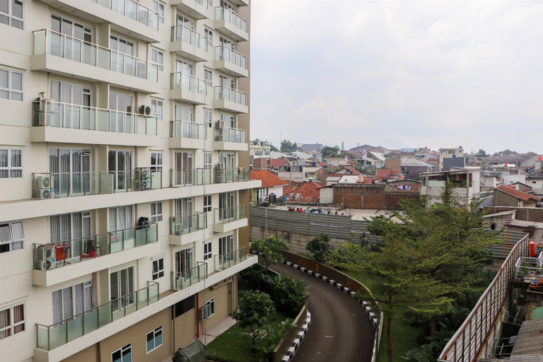 Others 5, Spacious And Tranquil 2Br Apartment Gateway Pasteur, Bandung