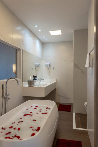 Bathroom 4, Nacional Inn Rondonopolis, Rondonópolis